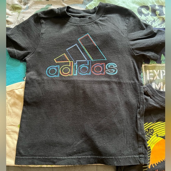 Old Navy and Gap T-shirt Bundle - Picture 5 of 5